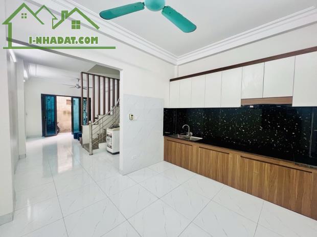 ⭐️ SIÊU_PHẨM - 5,3 TỶ - 44M2 - 5 TẦNG - NGUYỄN KHOÁI - HOÀNG MAI- ĐỦ CÔNG NĂNG - D