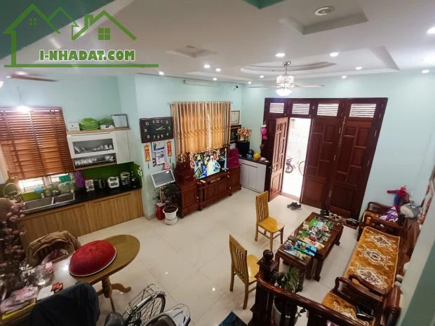 Bán nhà siêu đẹp Đa Sỹ, lô góc 3 thoáng ô tô đỗ cửa, 50X 4T, MT 5m, giá tốt 7 tỷ.
