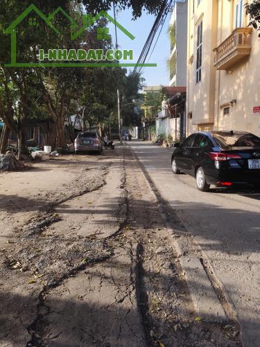 Bán gấp mảnh đất Phố Thạch Bàn Ô Tô vào đất 44m2 mt4m nhỉnh 6 tỷ - 2