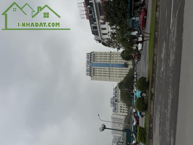 Bán đất Hồng Tiến, Ô Tô tránh, vài bước ra mặt phố, 140m2, mặt tiền 7m, giá hơn 24 tỷ. - 4