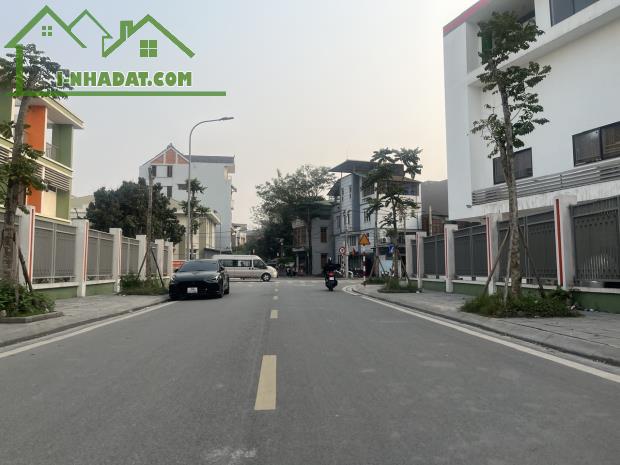 Cực Hiếm! Đất P/Lô ĐG Giang Biên, vỉa hè ô tô tránh, kinh doanh, 75m, MT 5.4m, nhỉnh 11tỷ - 2