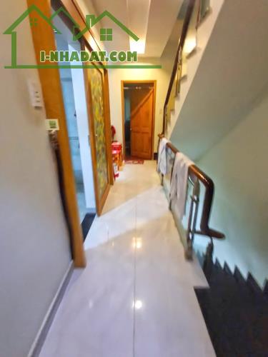 HÀNG HOT - Nhà 3 lầu ST mặt tiền hẻm xe hơi Nguyễn Thị Thập, Quận 7 - 1