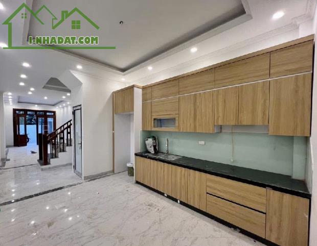 NHÀ MỚI VIỆT HƯNG 5 TẦNG, NGÕ THÔNG – SÁT Ô TÔ! - 1