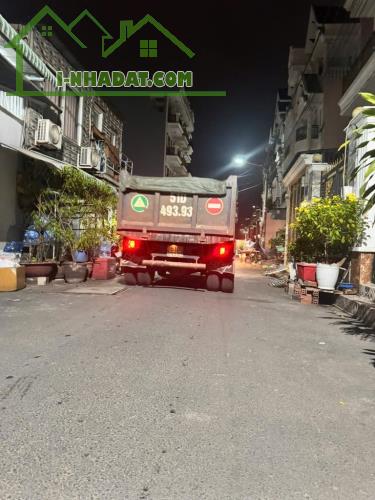 NHÀ GẦN LÊ VĂN QUỚI, 79M2, 5 TẦNG, ĐƯỜNG XE TÂI GIÁ NHỈNH 6 TỶ - 4