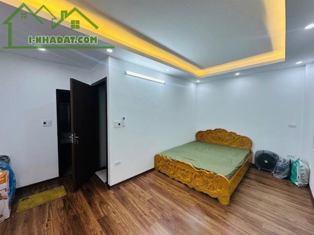 bán nhà phố Trương Định, Hai Bà Trưng 34m, 5 tầng. Giá: 8 tỷ. LH: 0937158386 - 3