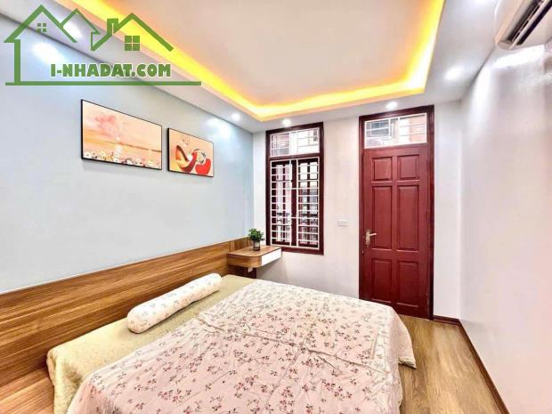 Bán nhà phố Trương Định, Hai Bà Trưng 35m, 4 tầng. Giá: 8.6 tỷ. LH: 0937158386 - 3