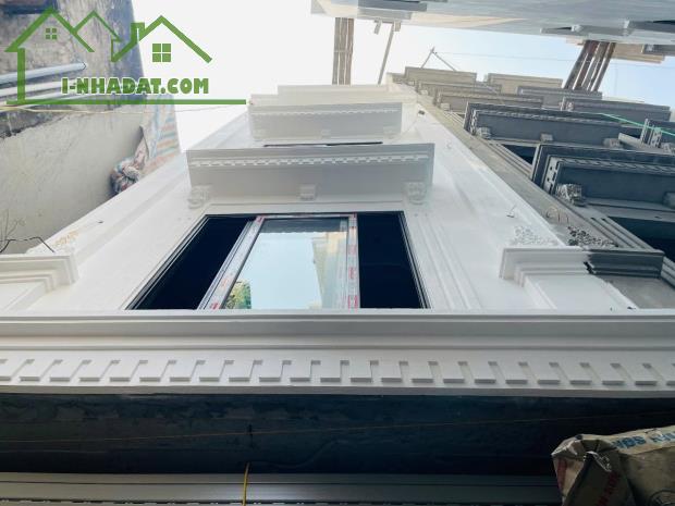 BÁN NHÀ 5 TẦNG  Đông Ngạc 30.7M,  mặt tiền 3.2m,  5.65 tỷ  Bắc Từ Liêm