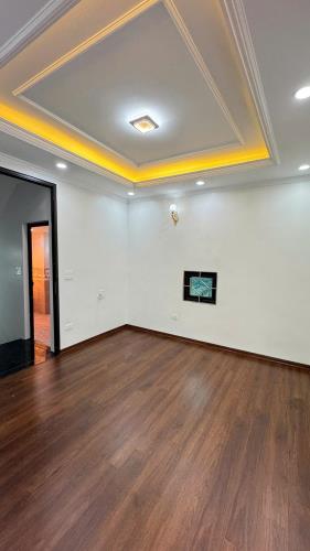 N.H.À MỚI 6,1 TỶ PHẠM NGỌC THẠCH - NGÕ THÔNG XÃ ĐÀN - 5 TẦNG - NỘI THẤT HIỆN ĐẠI - SÂN XE - 2