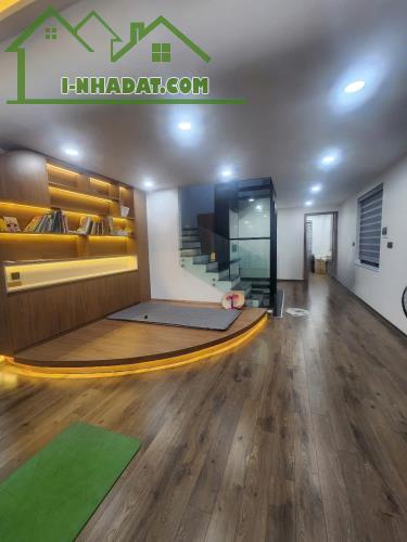 HÀO NAM - LÔ GÓC VỊ TRÍ ĐẸP - Ô TÔ ĐỖ NGÀY ĐÊM - KINH DOANH ĐA DẠNG - GẦN 90M² NHỈNH 21 TỈ - 2