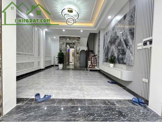 Nhà VIP 50m ra phố Khương Đình Thanh Xuân có thang máy ngõ rộng 40m2 6T MT 4.5 chỉ 8.9 tỷ