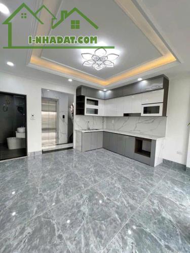 Nhà VIP 50m ra phố Khương Đình Thanh Xuân có thang máy ngõ rộng 40m2 6T MT 4.5 chỉ 8.9 tỷ - 1