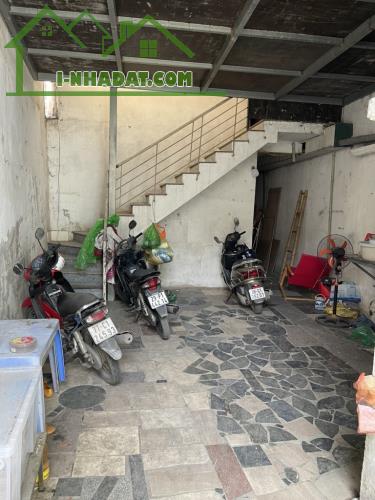 PHÚ MỸ BÁN ĐẤT TẶNG NHÀ 70M x 2 TẦNG, 15M RA Ô TÔ, MUA Ở - XÂY CCMN ĐỈNH.