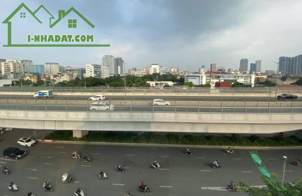 Giảm Chào Bán Gấp Toà Văn Phòng 8T, DT 200M MT 11M Mặt Đường Phạm Văn Đồng KD 400T/Tháng. - 4