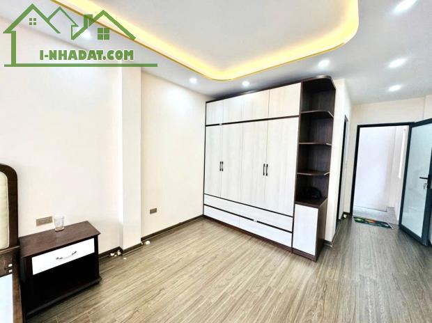 BÁN NHÀ 5 TẦNG VĂN CHƯƠNG 40M2 ĐỐNG ĐA 7.6 TỶ NHÀ MỚI XÂY NÊN RẤT ĐẸP BAGAC XE MÁY TRÁNH - 4