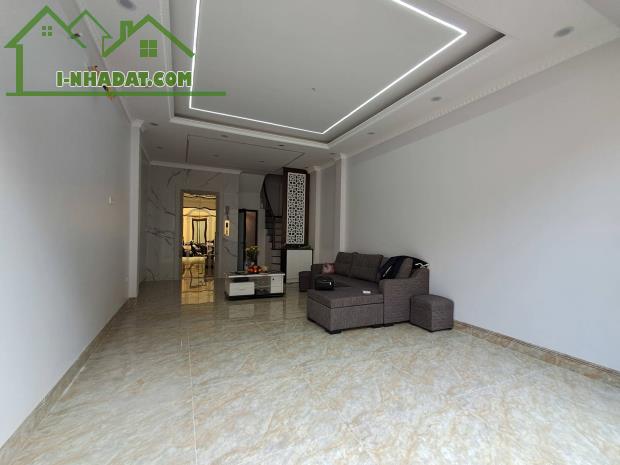 Bán nhà mới phố Huỳnh Thúc Kháng, Đống Đa, 35m2, 7T thang máy, 8.8 tỷ - 1