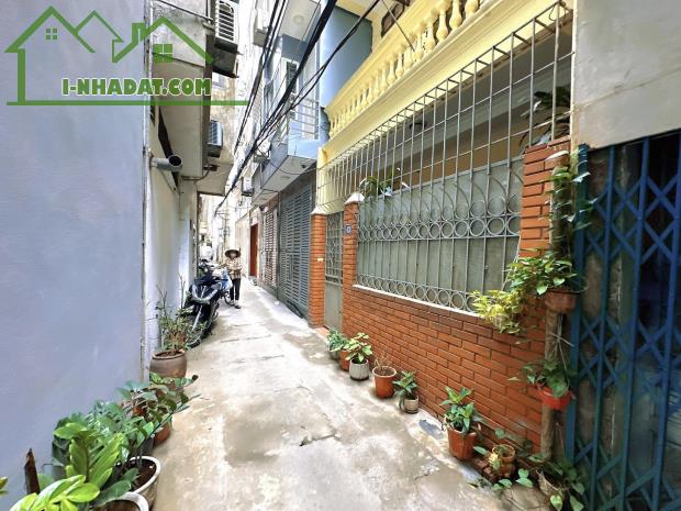 BÁN NHÀ NGÕ 381 NGUYỄN KHANG 52M*4T CHỈ 9.4 TỶ, 50M RA Ô TÔ, 2 THOÁNG TRƯỚC SAU VĨNH VIỄN. - 4