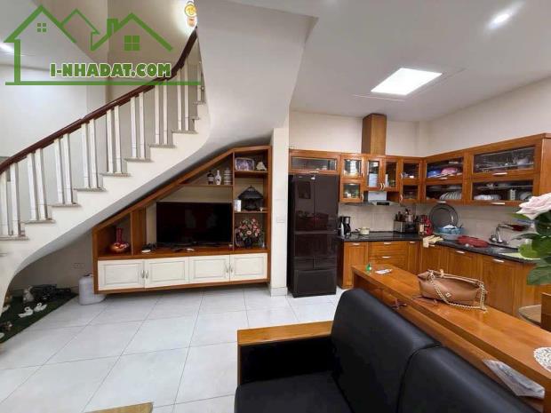 [ BÁN GẤP] Bán nhà Văn Hội dân xây chắc chắn 50m2, hai thoáng, kinh doanh, giá chỉ 8.6 tỷ - 1