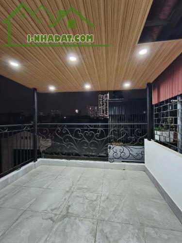 📣 Bán nhà Ngọc Thụy, Thang máy, 44m2 x 5 tầng, Dân xây, Gần chợ, Mipec, 8 tỷ 7