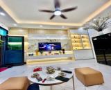 CỰC VIP BÁN NHÀ PHỒ TRẠM- 8tỷ- 5,9m2- MT 4,5m2- 5m Ô TÔ- GẦN TRƯỜNG LONG BIÊN