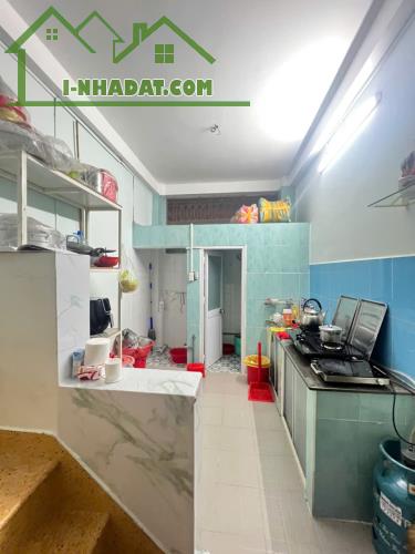 Bán nhà 2 lầu, khu VIP Mạc Vân P12-Q8 - 2