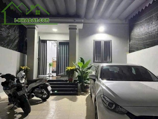 BÁN RẺ NHÀ TÂN HIỆP, SỔ HỒNG THỔ CƯ, ĐƯỜNG RỘNG 6m, SÂN ĐẬU 2 OTO - 1