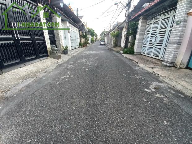BÁN RẺ NHÀ TÂN HIỆP, SỔ HỒNG THỔ CƯ, ĐƯỜNG RỘNG 6m, SÂN ĐẬU 2 OTO - 3