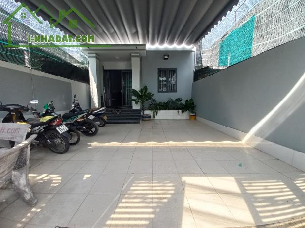 BÁN RẺ NHÀ TÂN HIỆP, SỔ HỒNG THỔ CƯ, ĐƯỜNG RỘNG 6m, SÂN ĐẬU 2 OTO - 5