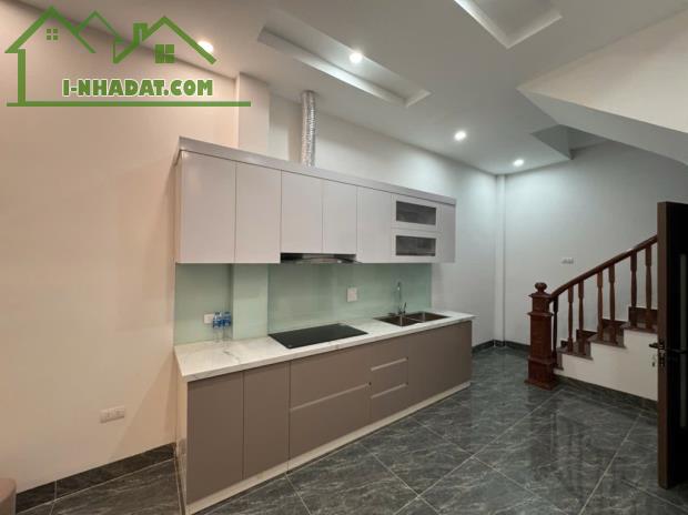 Nhà Trần Khát Chân 30m 4 tầng MT4m -FULL NỘI THẤT -Ở LUÔN  - GẦN Ô TÔ QUA - 1