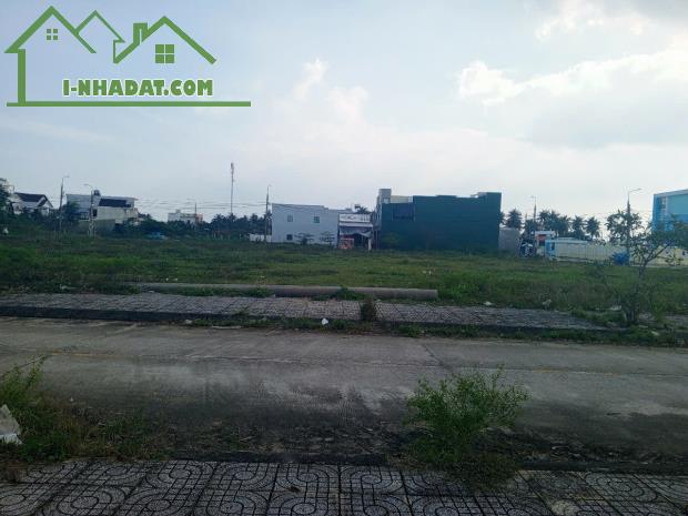 CHỦ NGỘP CẦN BÁN GẤP 4 LÔ LIỀN KỀ XÃ NGHĨA PHÚ - QUẢNG NGÃI GIÁ RẺ 4.6TY - 2