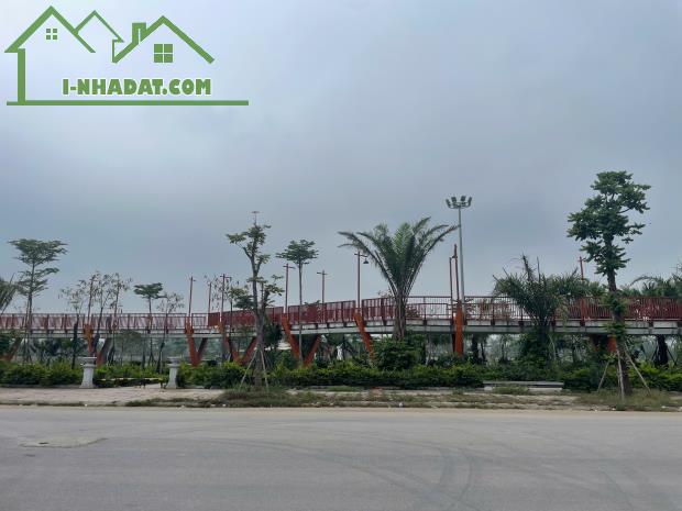CỰC HIẾM : PHÂN LÔ TĐC NGỌC THỤY, MẶT PHỐ CHÍNH 25M, VỈA HÈ 5M, NGAY TRƯỚC MẶT CÔNG VIÊN N - 2