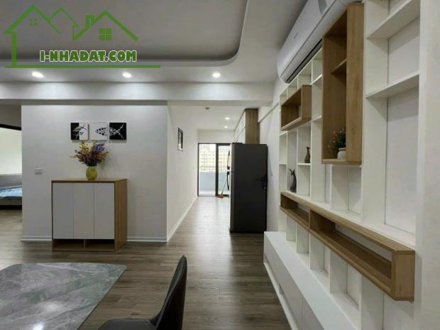 Bán căn hộ C5 Nguyễn Cơ Thạch 107m2 3pn 2vs 5,8 tỷ ( bp) Tầng trung, full NT