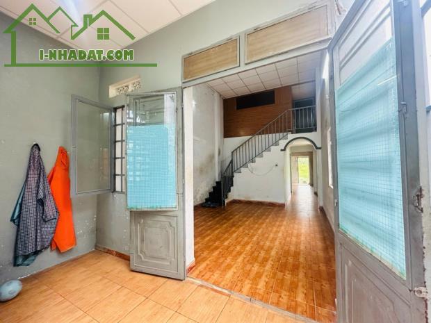 NHÀ TRƯỜNG CHINH – CHỈ SAU NHÀ MẶT TIỀN – 119M2 – C4 – NỞ HẬU – GIÁ CHỈ 2.6 TỶ - 1
