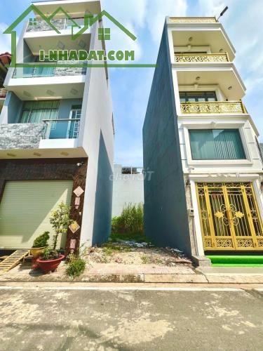 Bán nền đất 62,3m2 đường oto, sổ riêng, full thổ cư gần chợ - 3