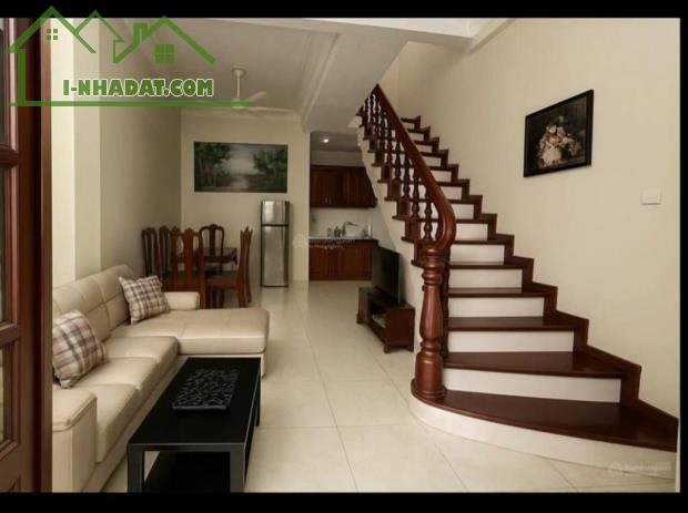 Cho thuê nhà Phố Trương Định, 45m2, 4.5 tầng, 3 ngủ, làm VP công ty, KD onl, ở gđ, 12tr