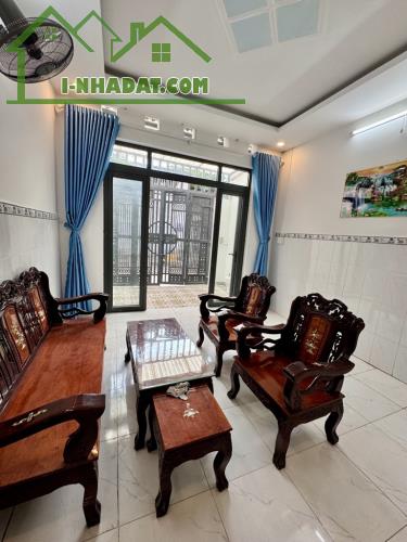 NHÀ CẤP 4 GÁC – 52M2, HẺM XE HƠI – QUẬN 12 SỔ RIÊNG CHUẨN CHỈ HƠN 2 TỶ - 2