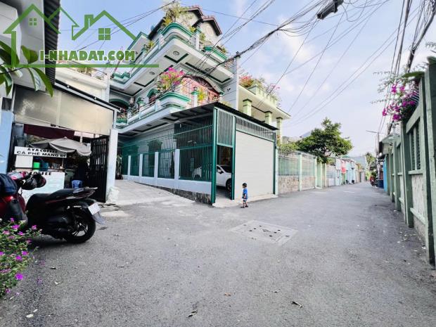 VỊ TRÍ CỰC ĐẸP PHAN VĂN HỚN – 1 TRỤC XE HƠI QUAY ĐẦU - 82M2 - 2 TẦNG - LÔ GÓC - CHỈ 5.X TỶ - 5