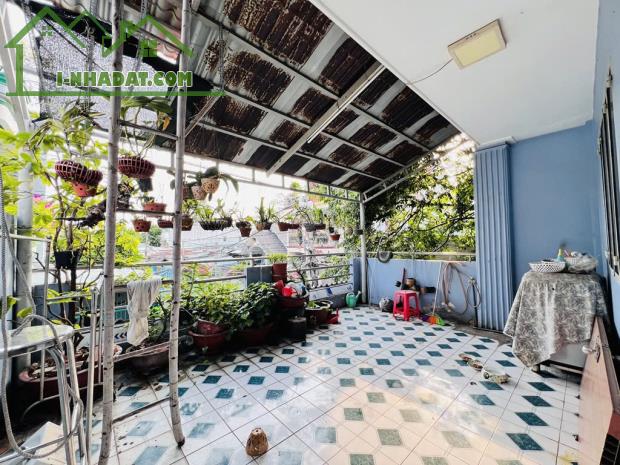 VỊ TRÍ CỰC ĐẸP PHAN VĂN HỚN – 1 TRỤC XE HƠI QUAY ĐẦU - 82M2 - 2 TẦNG - LÔ GÓC - CHỈ 5.X TỶ - 1