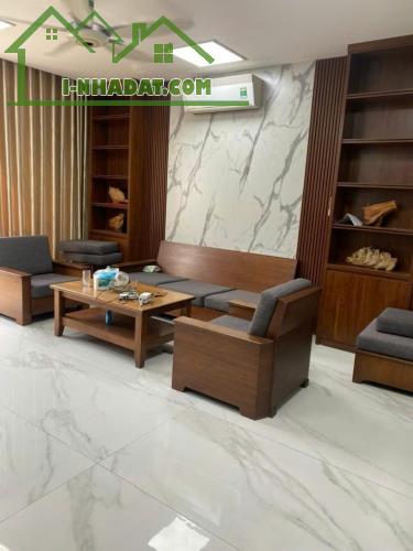 BÁN HOA HẬU HỒ TAI TRÂU, VIEW TRIỆU ĐÔ, HÀNG HIẾM NGỌC LÂM 72M, 5T, MT5M, KD, Ở SƯỚNG.