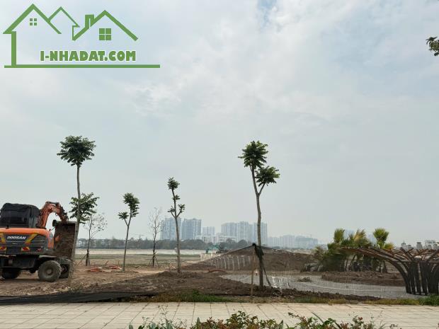 Bán gấp đất TĐC Trâu Quỳ, đường rộng có vỉa hè. LH: 0379483926 - 1