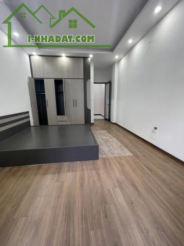 Nhà Tân Mai- Xây mới- Full nội thất- Ngõ thông- Gần phố- Gần ô tô- Sổ đỏ đầy đủ- Hơn 6 tỷ - 3