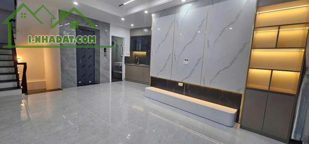 Bán nhà Xuân La – Tây Hồ - 35m2 – 6 tầng – giá 8.8 tỷ - 1