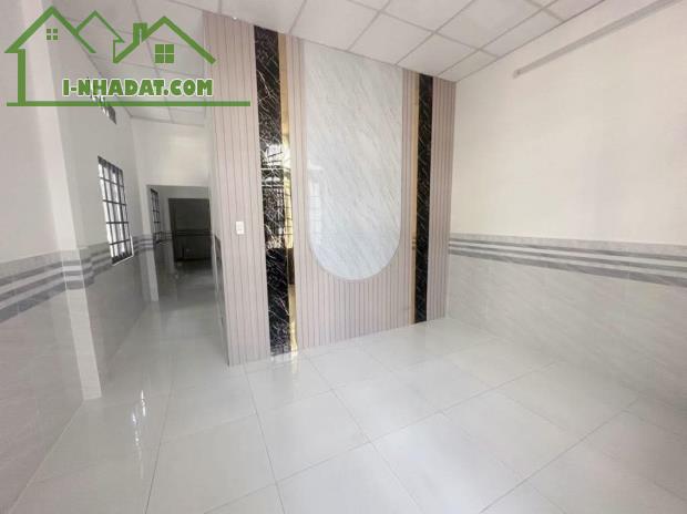 Nhà cấp 4 lô góc đường 8m , 40m2 ( 4x16 ) Lâm Thị Hố Q12 , Thu nhập 6tr/th , 4 tỷ nhỉnh - 2