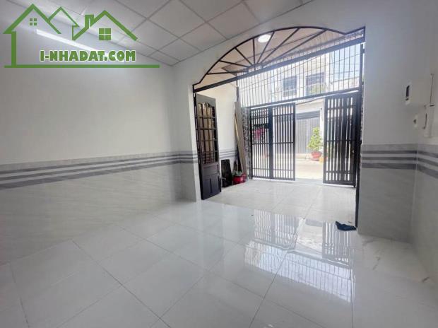 Nhà cấp 4 lô góc đường 8m , 40m2 ( 4x16 ) Lâm Thị Hố Q12 , Thu nhập 6tr/th , 4 tỷ nhỉnh - 3