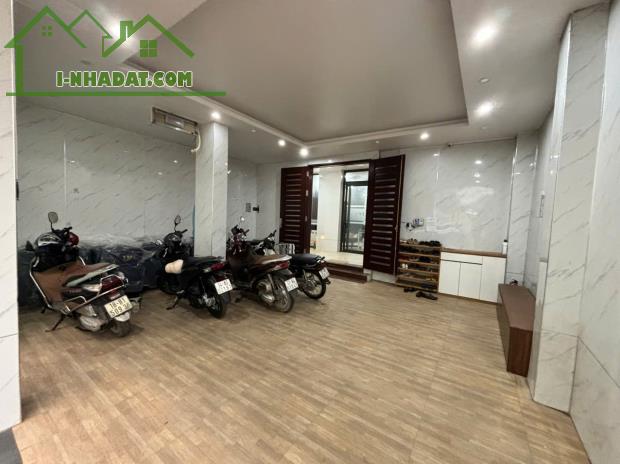 Cho thuê nhà KĐT Văn Quán 110m x 4 tầng MT 7m 40 triệu/tháng 0903409888