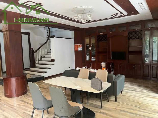 ĐỒNG CỔ - LÔ GÓC - 7 TẦNG THANG MÁY ĐỨC - 1 NHÀ RA PHỐ - Ô TÔ ĐỖ CỬA - KINH DOANH - 4