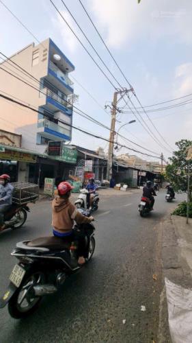 Bán nhà 2300m2 mặt tiền Hiệp Thành 13 Quận 12, đang kinh doanh bãi xe, giá bán: 75,990 tỷ - 2