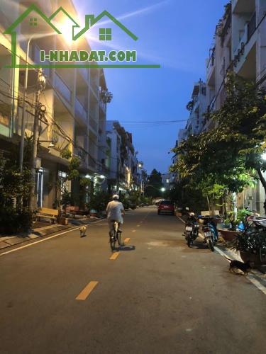 BÁN CHDV AN LẠC A DTSD 560M2 5TẦNG ĐƯỜNG 10M DÒNG TIỀN 50TR/TH HƠN 16TỶ