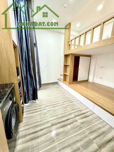 (Hiếm) Phòng Studio - Gác xép mới khai trương tại ngõ 164 Đê La Thành (nhỏ) - Có máy giặt - 2