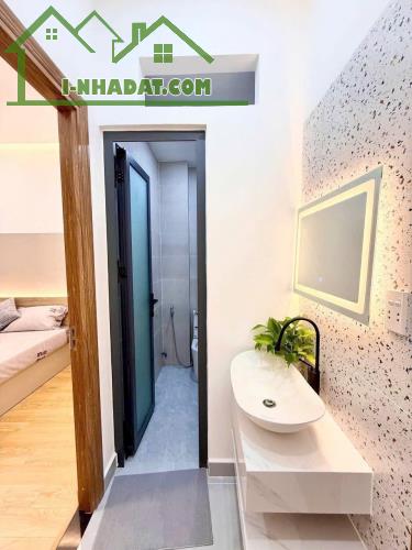 Bán căn nhà siêu phẩm ở đường Bùi Đình Tuý,Bình Thạnh hẻm xe hơi, 27m2,2tỷ270, SHR - 2
