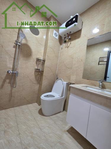 Nhà Đẹp Cự Khối 37m 4tầng Full Nội Thất Sịn - oto đỗ cửa - Giá 5,9tỷ - 4